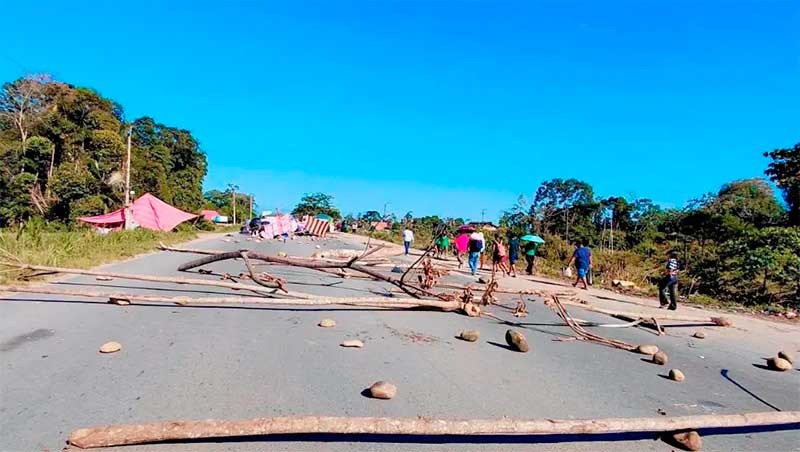 El Chapare bloquea la ruta entre Cochabamba y Santa Cruz
