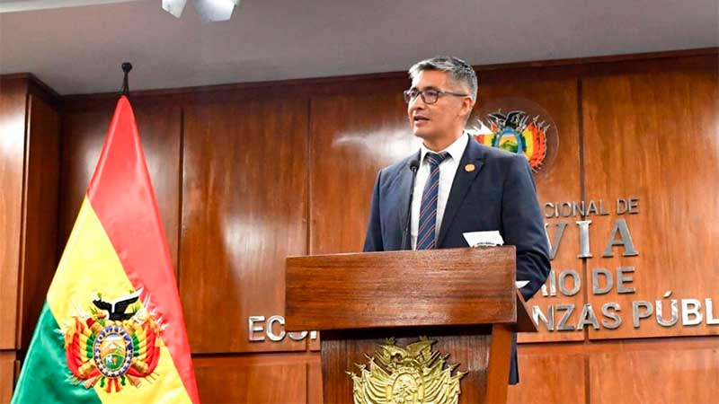 El Gobierno asegura 1.000 millones de dólares con masivo respaldo de capitales externos