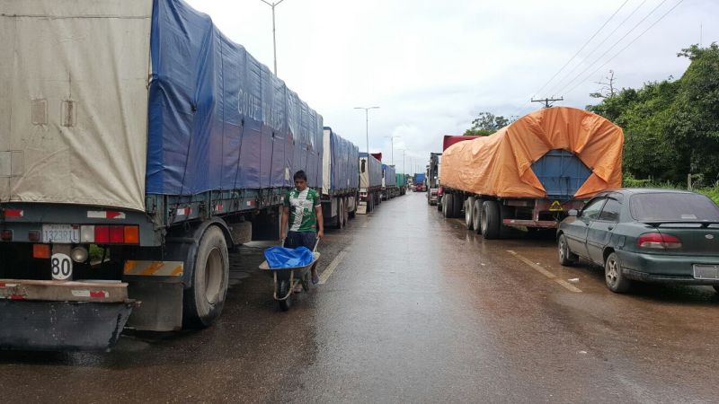 Bloqueo en Yapacaní infarta la ruta Santa Cruz - Cochabamba y castiga la economía de todo el país