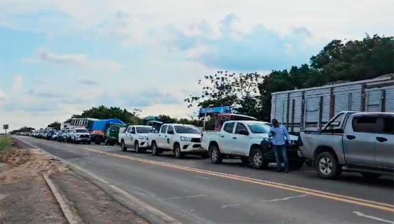 Santa Cruz se mueve apenas con 25% de carburantes en pleno pico agropecuario
