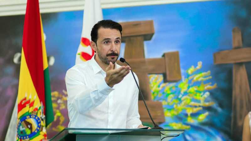 Velasco exige eliminar la subvención a carburantes de inmediato