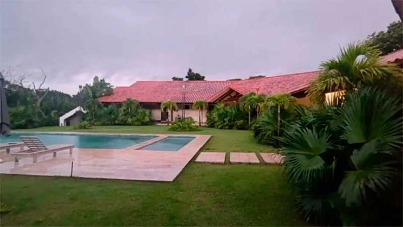 Sujetos disfrazados reducen a policías en una casa incautada a Marset