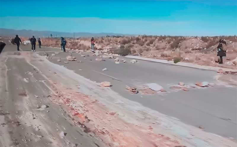 El operativo Banderas Blancas fracasa y deja a La Paz desprotegida ante el asedio radical