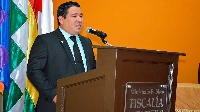 Fiscal general tumba el Decreto 5515 y reconoce a Diego Ávila como presidente