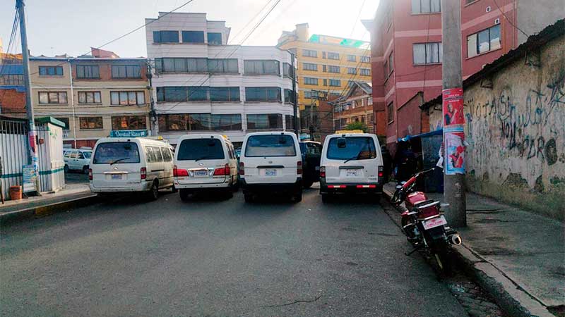 De la estafa mecánica al cerco político: el transporte paceño pone en jaque al Gobierno