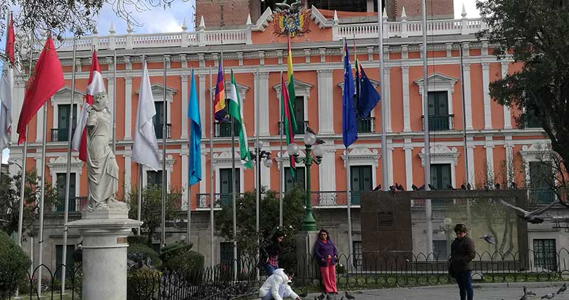 Gobierno acelera cierre y liquidación de empresas públicas