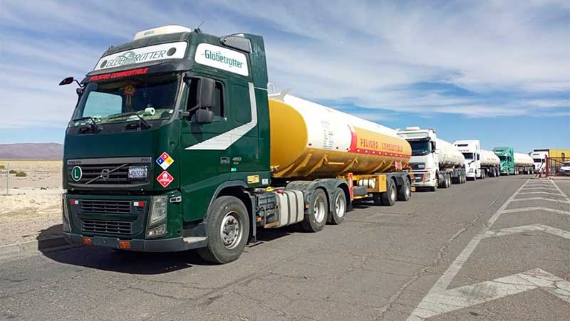 YPFB debe Bs 450 millones a cisterneros por carburantes