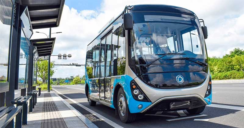Buses eléctricos conectarán la Línea Morada del teleférico con el aeropuerto de El Alto